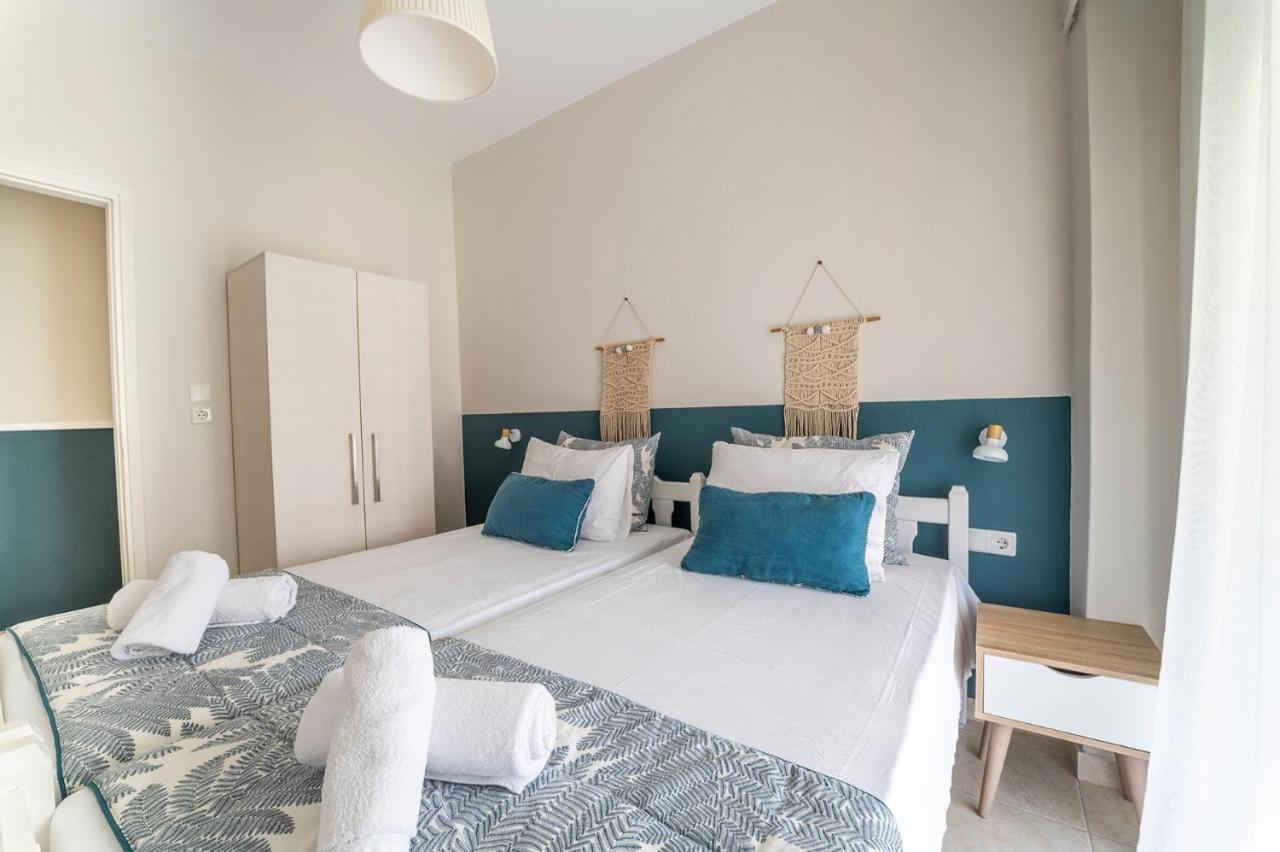 Evangelia Rooms & Apartments - A アスプロヴァルタ エクステリア 写真