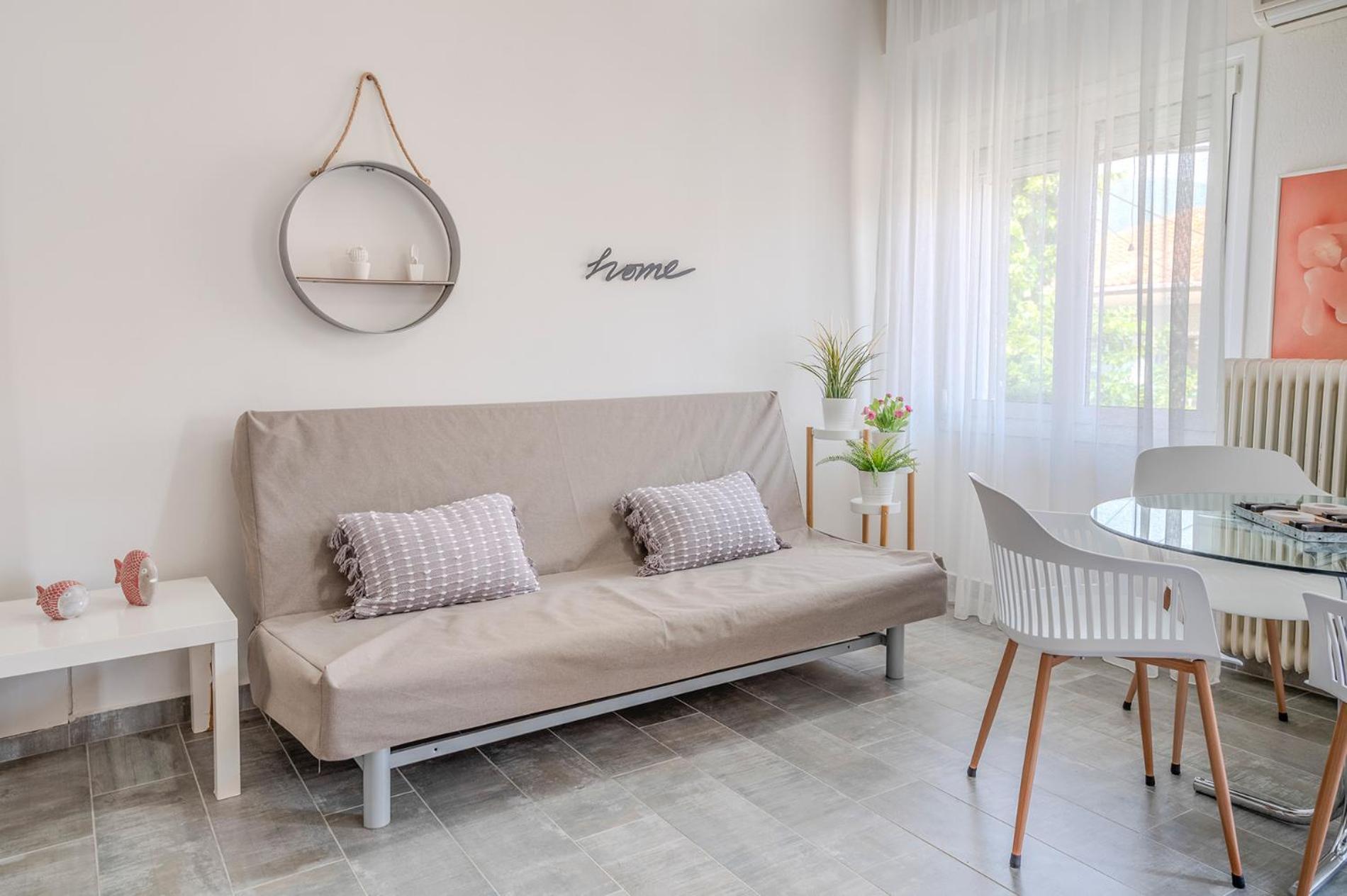 Evangelia Rooms & Apartments - A アスプロヴァルタ エクステリア 写真